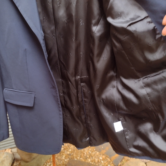 Isabell Werth gabardine 4 button dressage or hunt coat, tailored, shoulder pads - Picture 7 of 13